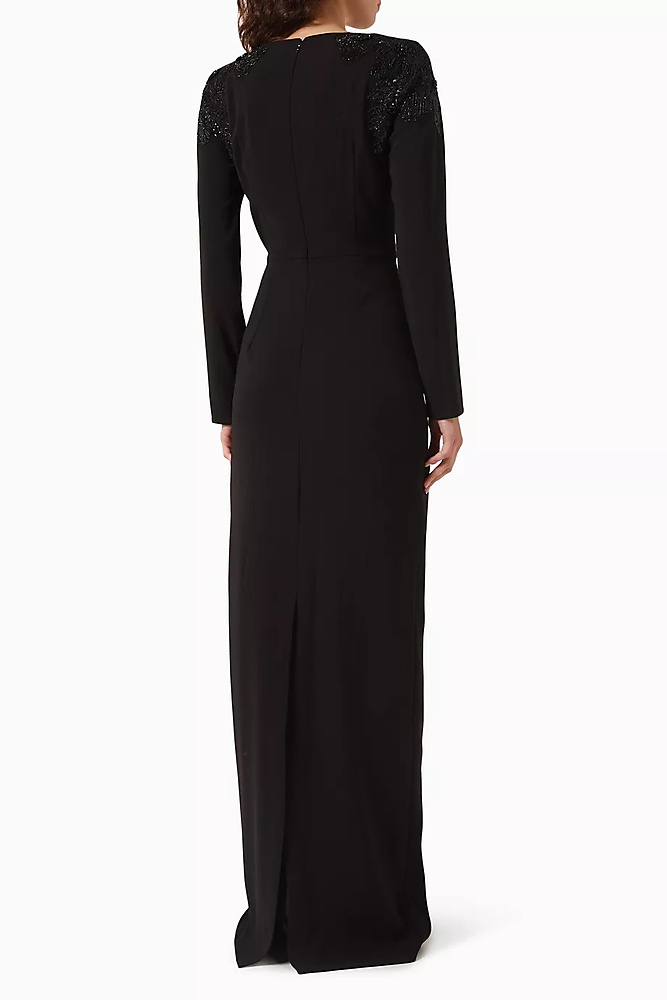 فستان نسائي