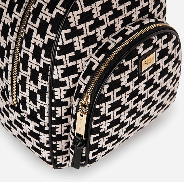 حقيبة نسائية