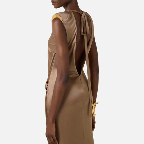 فستان نسائي