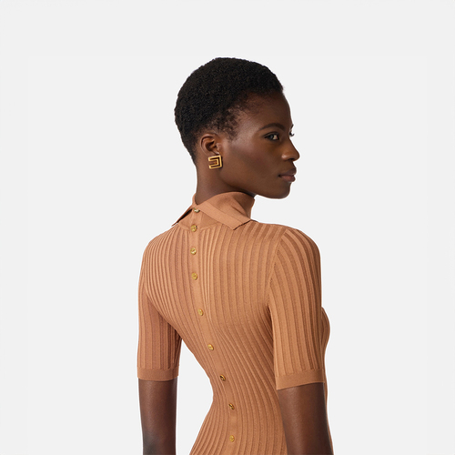 فستان نسائي