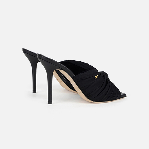 أحذية نسائية