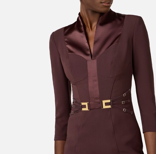 فستان نسائي