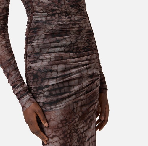 فستان نسائي