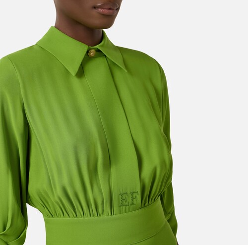 فستان نسائي