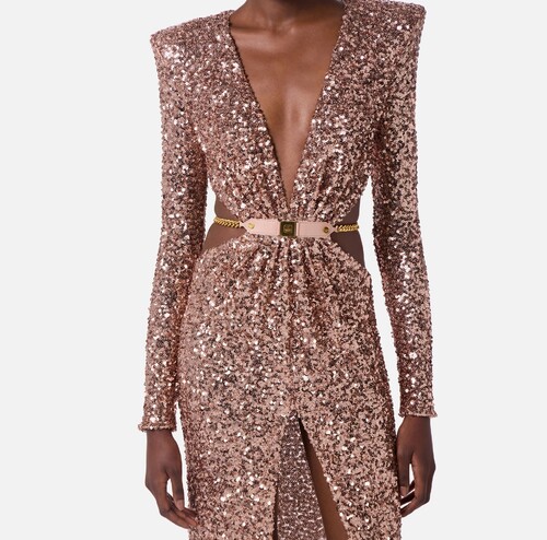 فستان نسائي