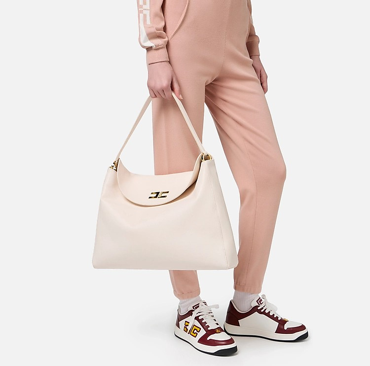 حقيبة نسائية