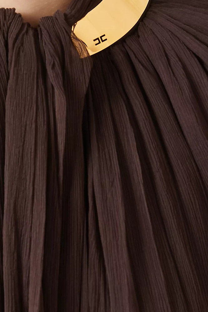 فستان نسائي