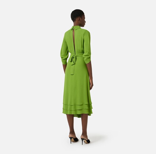 فستان نسائي