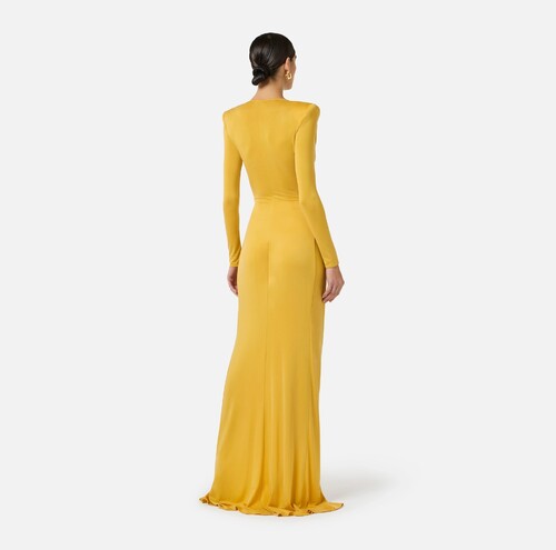 فستان نسائي