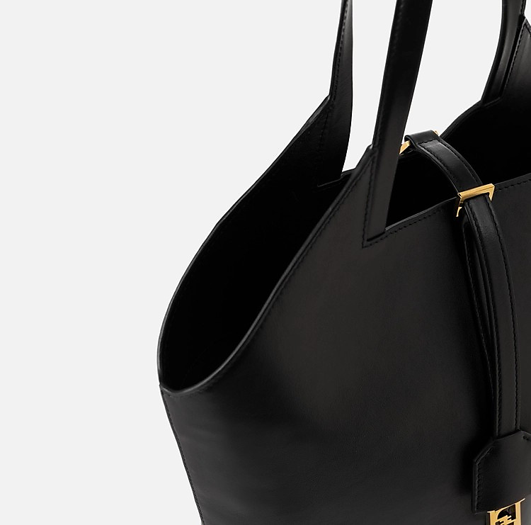 حقيبة نسائية