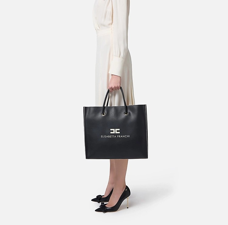 حقيبة نسائية