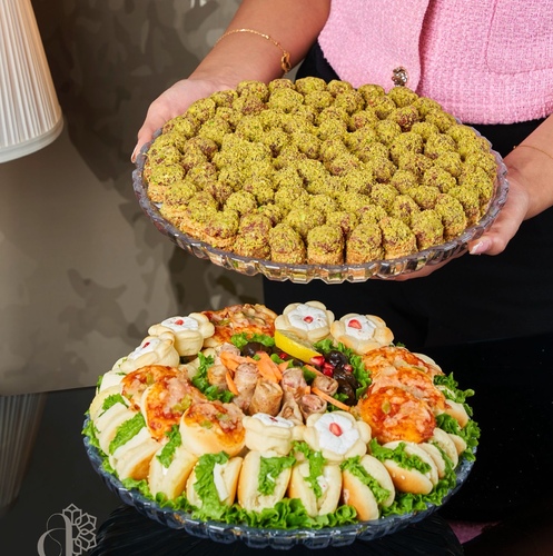 Pistachio sauce and savory snacks