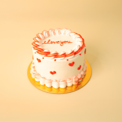 Vanilla Cake In Red 6 Inch