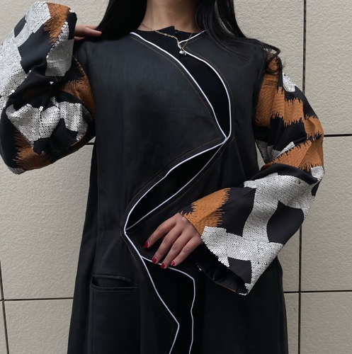 عبايه لنن كم تطريز