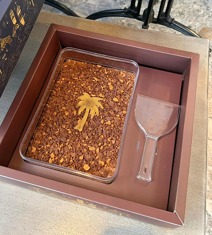 Creamy Choco Crunch (Acrlic)