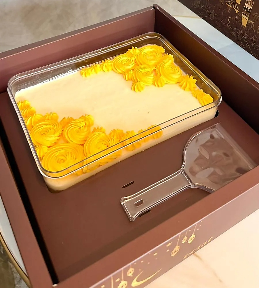 تشيز كيك المانجو éclat🥭 (أكريليك)