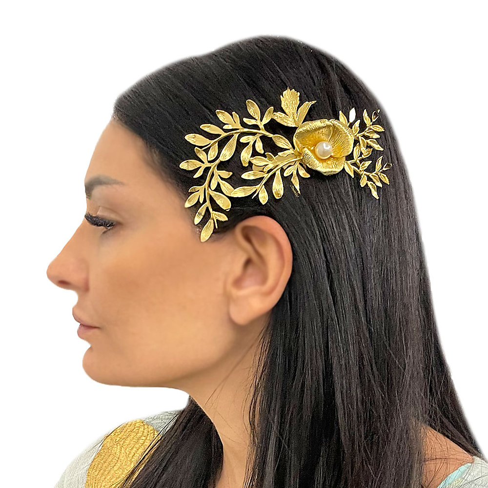 مشبك مشغولة يدويََا