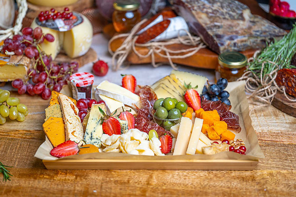 Medium Cheese Platter