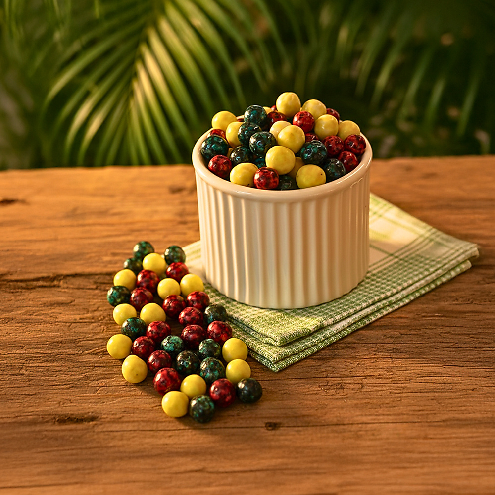 Dragees with assorted crackers