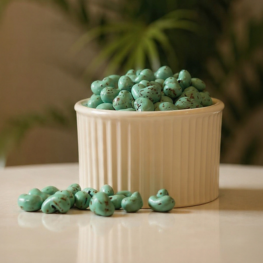 Blueberry pecan dragee