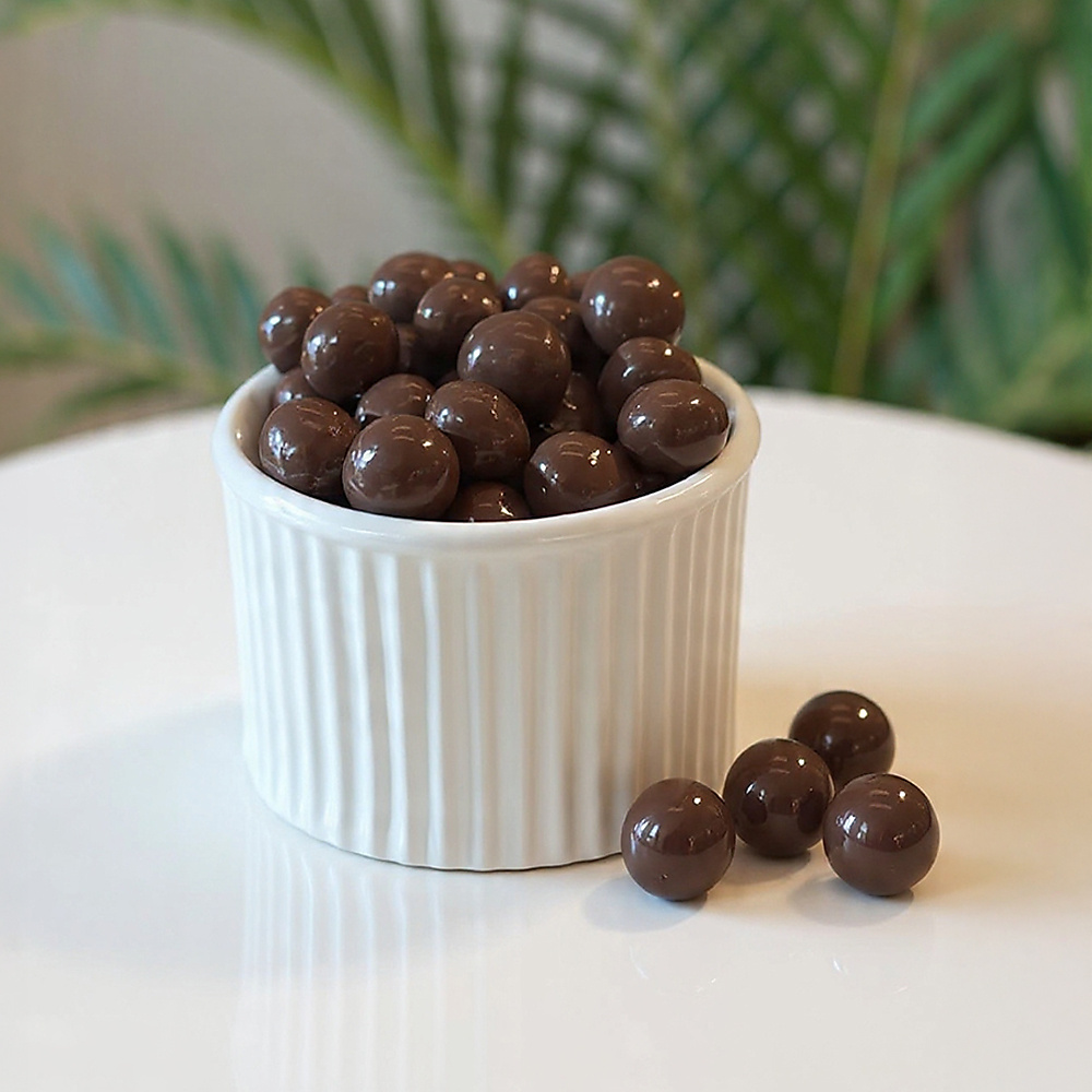 Chocolate Strawberry Dragee