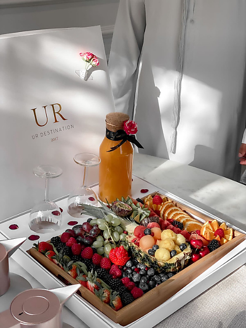 Fruit and Juice Gift