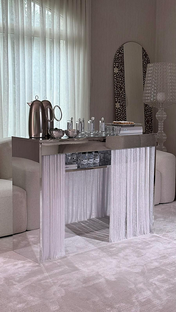 Mirror console