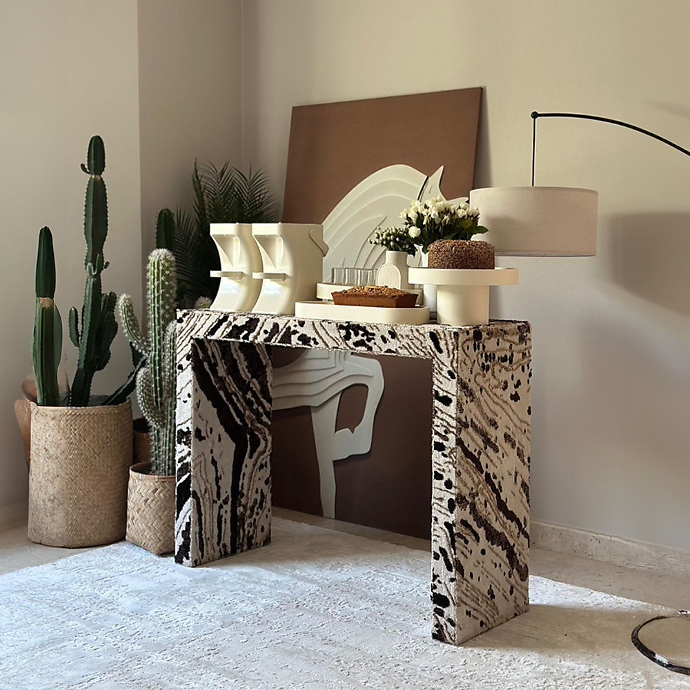Reception carpet table