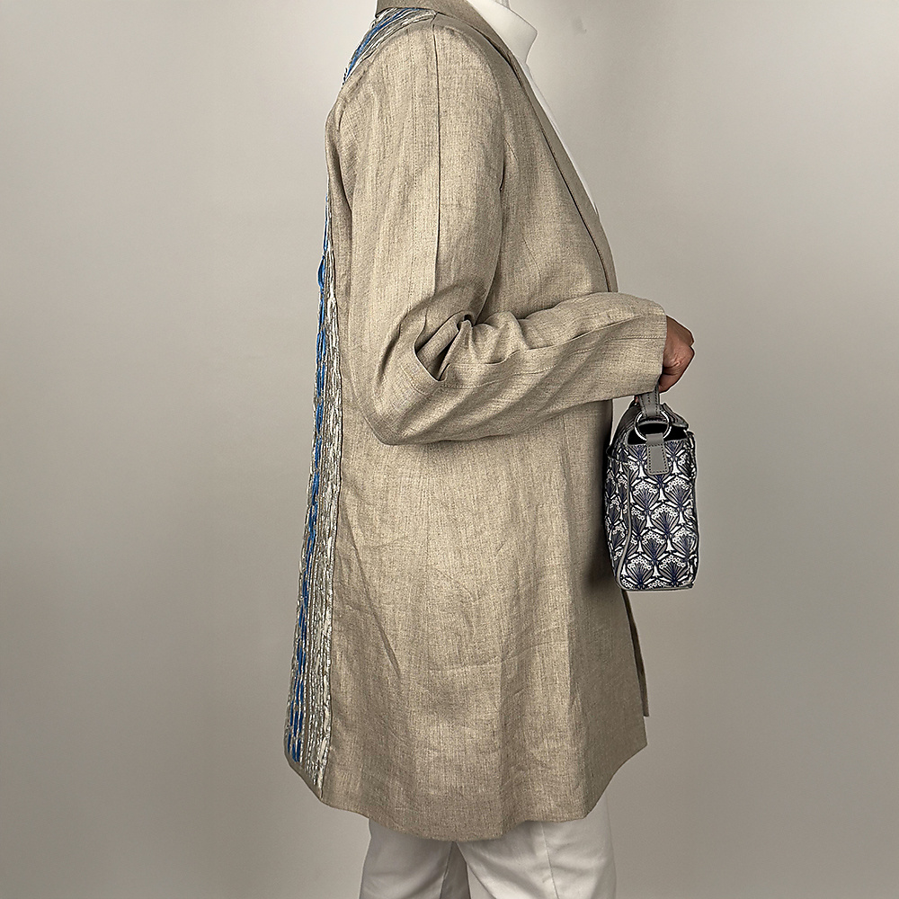 Embroidered linen blazer