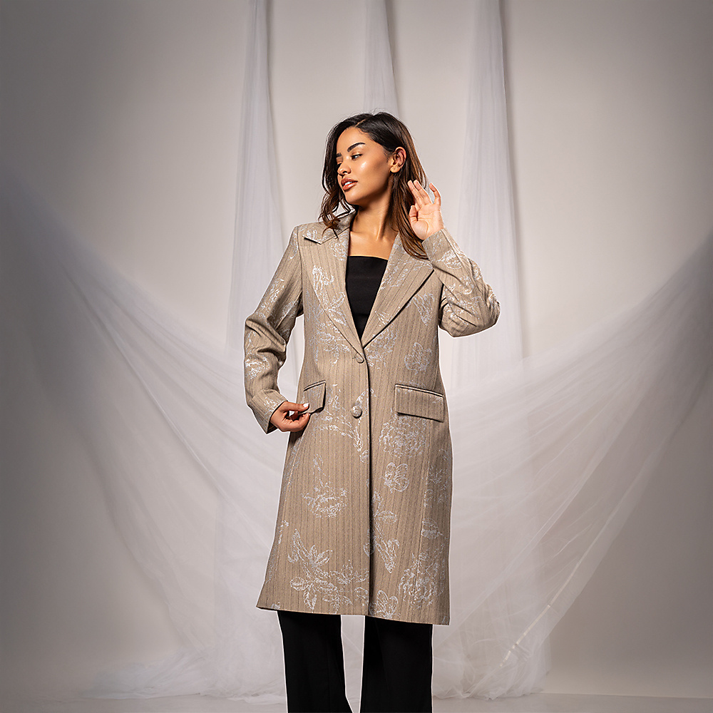 سترة من الكريب المطبوع