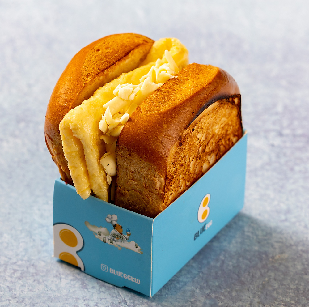 سندويتش بيض مع جبنة