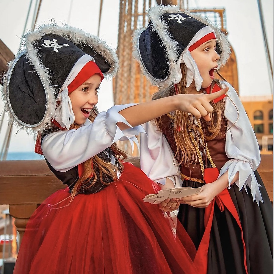 Pirates costume  2 🏴‍☠️