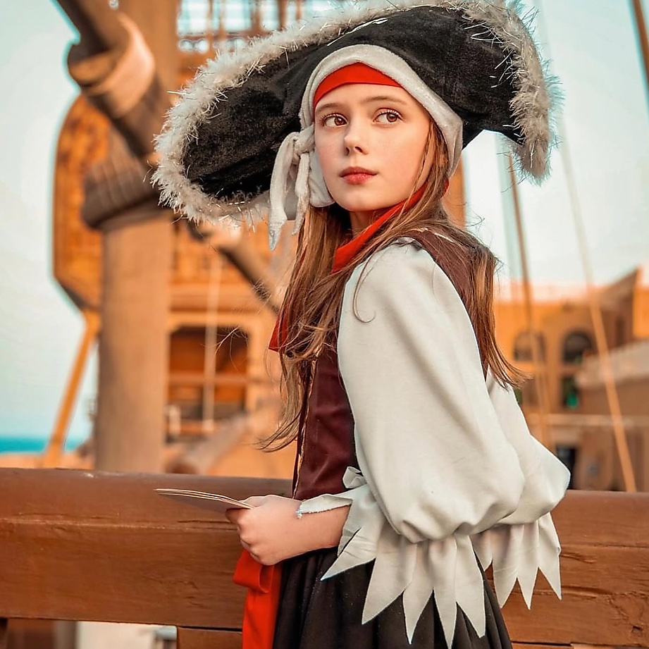 Pirates costume  2 🏴‍☠️