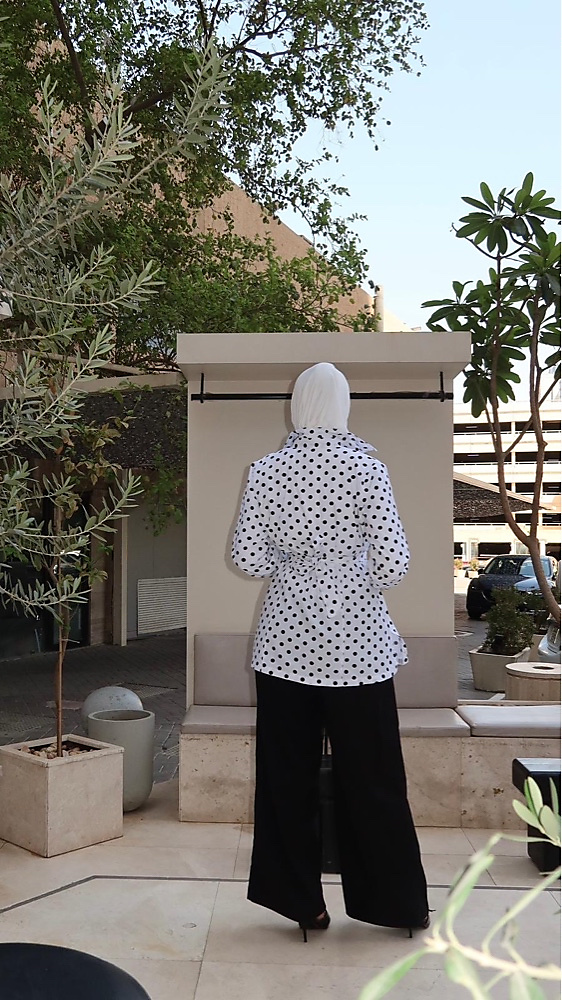 قميص منقط