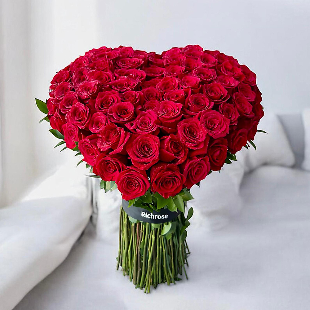 Heart-shaped rose bouquet, 70 cm tall, love gifts