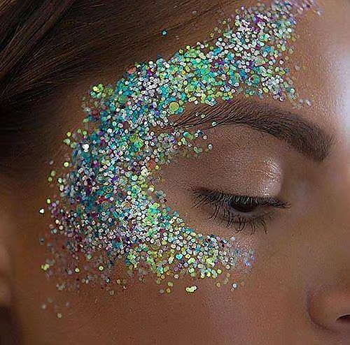 Face glitter