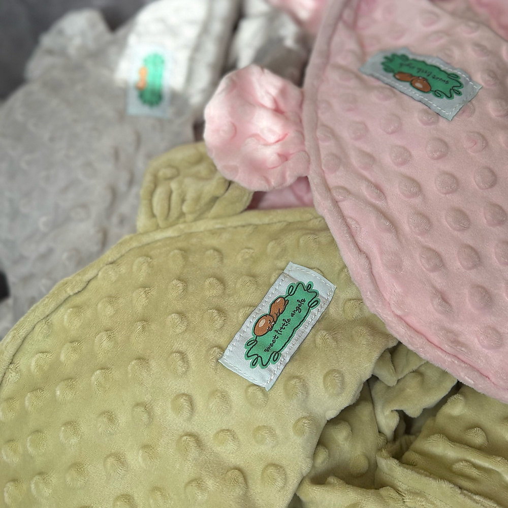 Sleeping Donut (AVOCA)