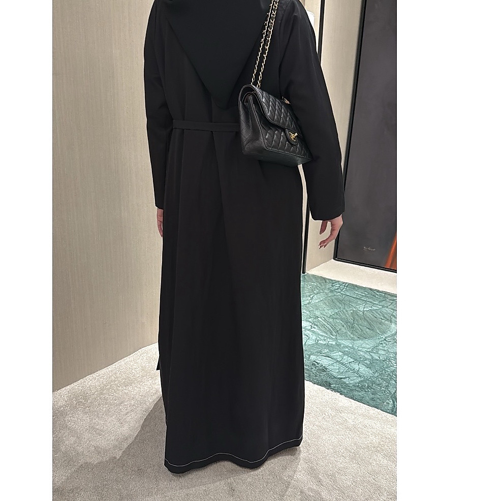 curve black