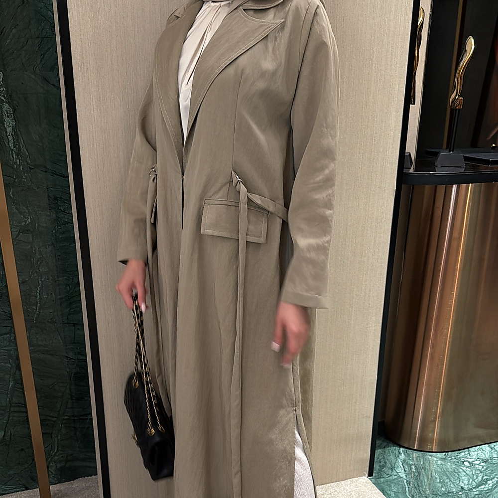 curve beige