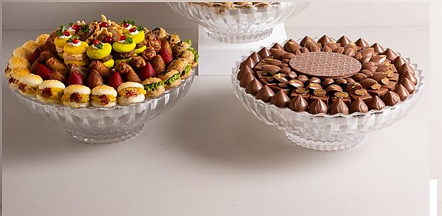 Offer: 2 Pearl Crystal Trays