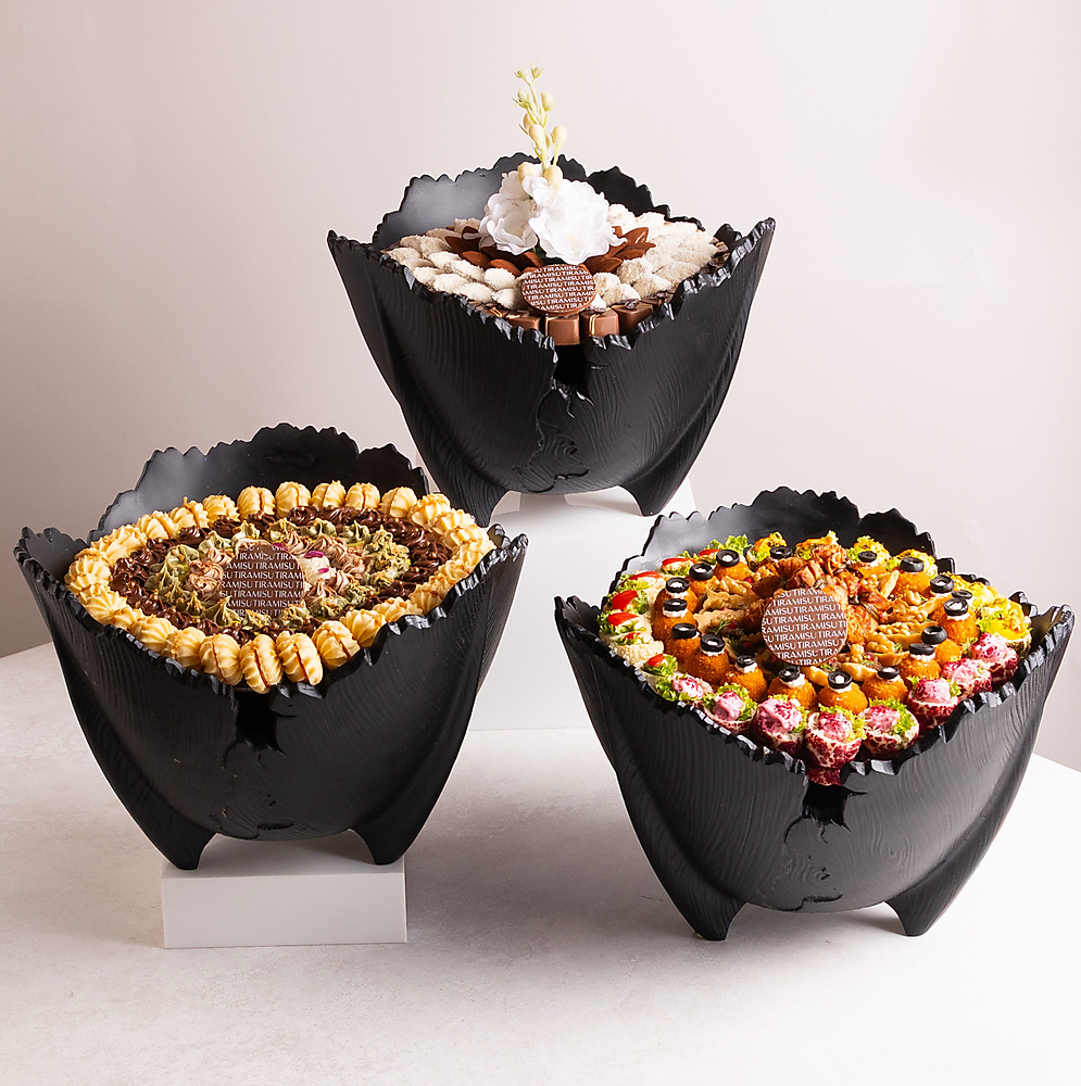 صواني المناسبات شوكلت موالح غريبه