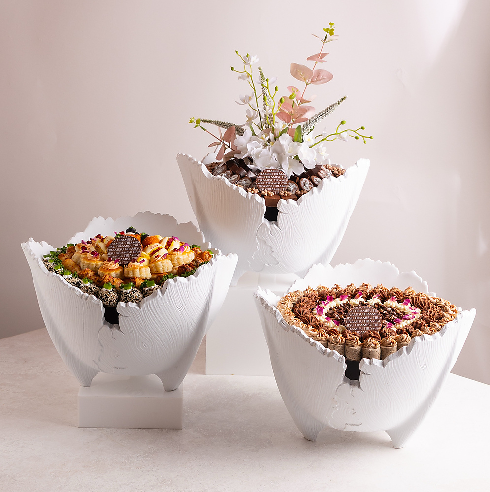 صواني المناسبات الأبيض حلا موالح غريبه