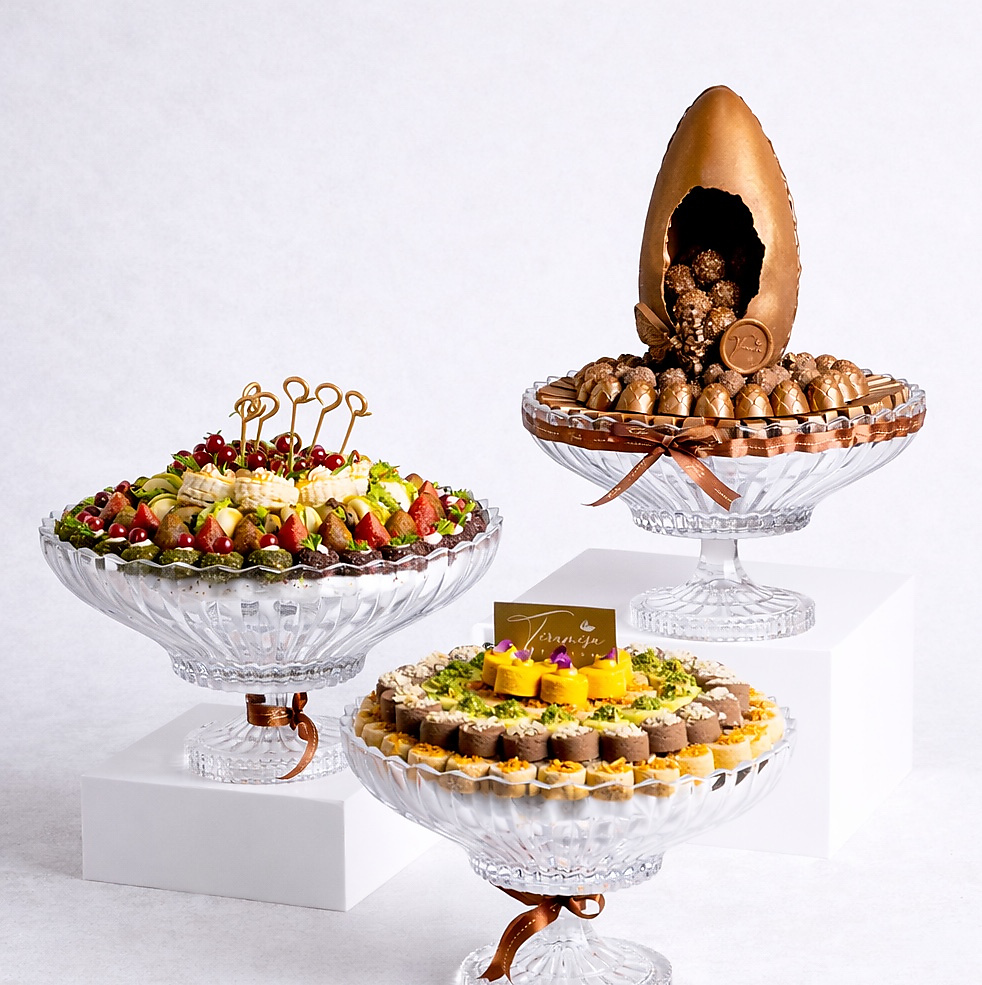 صواني الكرستال حلا موالح غريبه