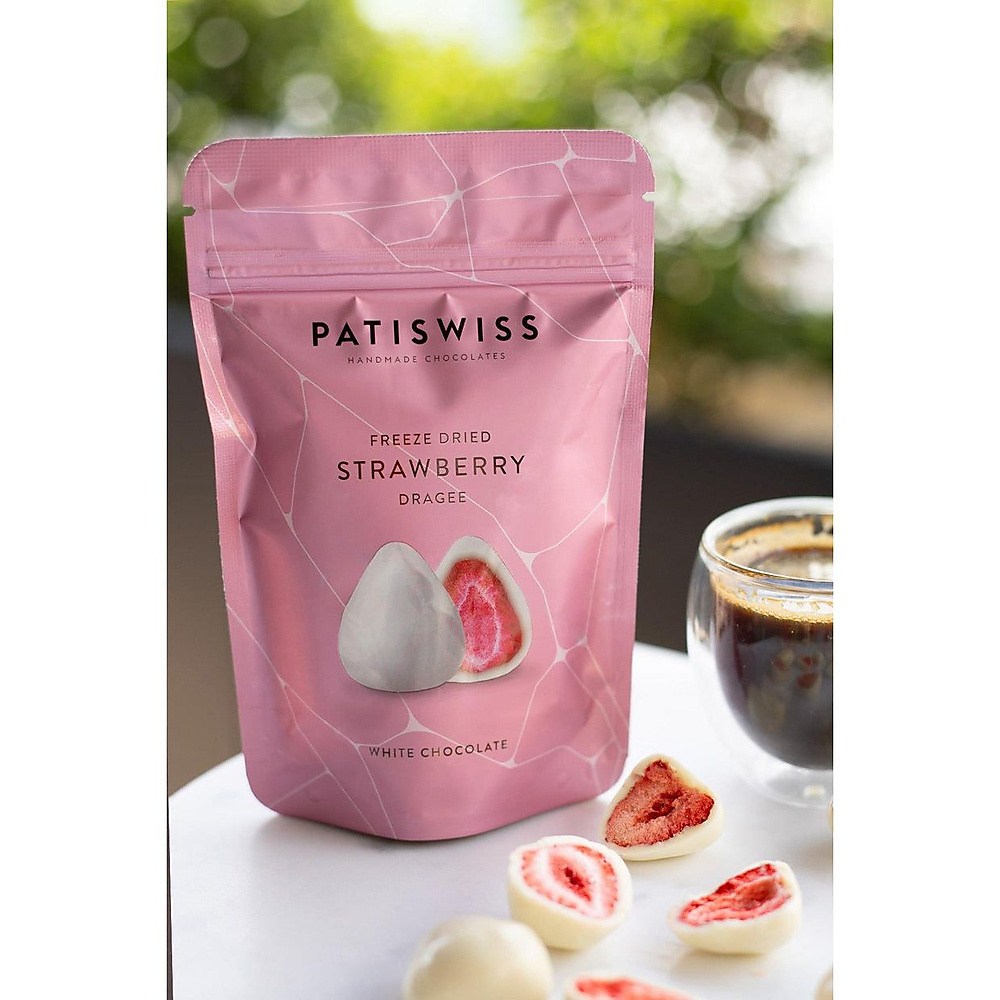 Patty Swiss Freeze Dried Strawberries Covered in White Chocolate 80g
