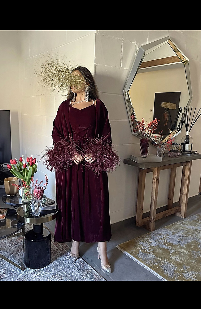 VELVET MAROON