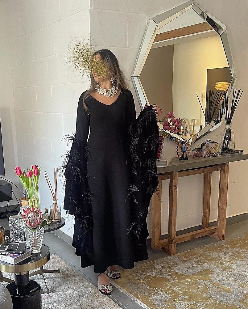 GIGI IN BLACK