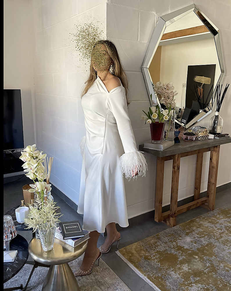 WHITE SHORT DRESS