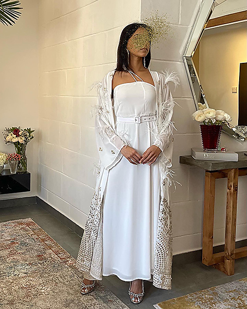 WHITE KAFTAN