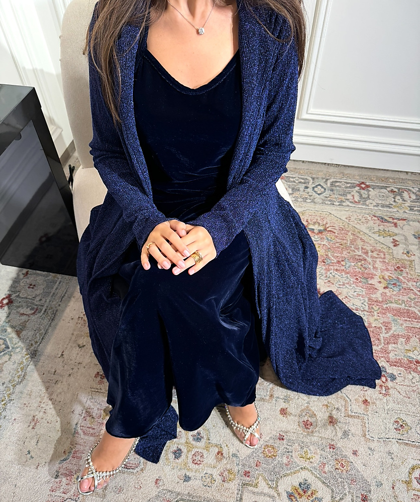 Glossy outfit