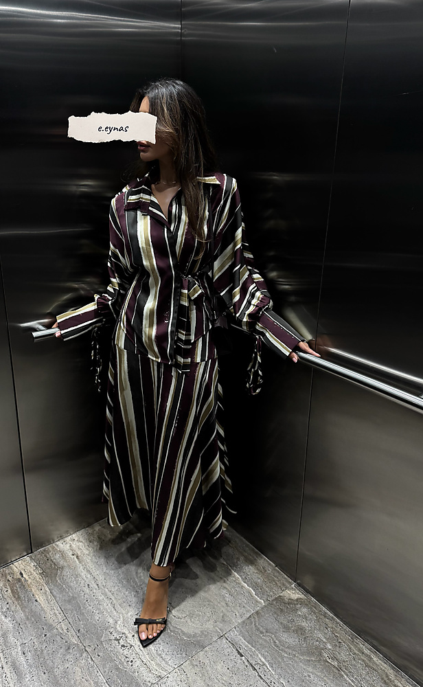 STRIPED maroon